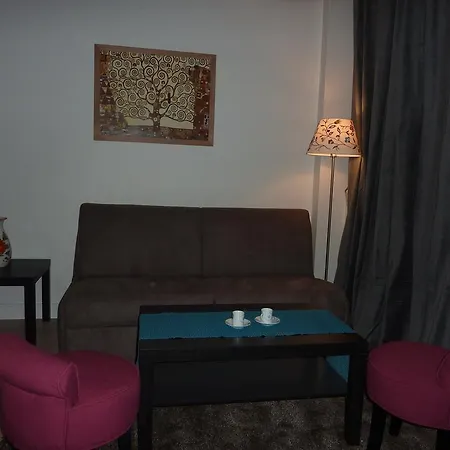 Tour Eiffel Beaugrenelle Apartment *